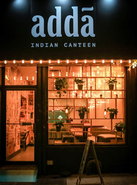 Adda indian cuisine. The dining room is of medium size, with the wall paper on one side representing Indian news papers and magazines articles. We arrived probably 25 minutes after they opened and witnessed the place being filled very quickly, many people having a reservation and we were lucky to get a table (so you understand: if you are planning to go, get a reservation!). 