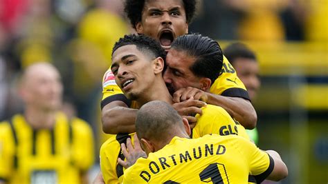 Adeyemi leading Borussia Dortmund’s Bundesliga title push