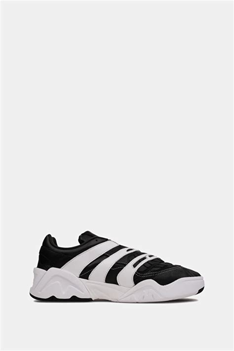 Adidas predator spor ayakkabı
