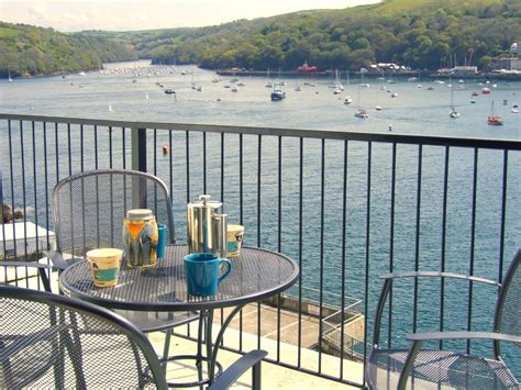 Admirals View Admirals View in Fowey - Holiday cottages