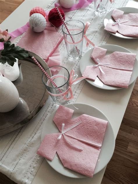 Adorable and Easy Baby Shower Napkin Folding Ideas