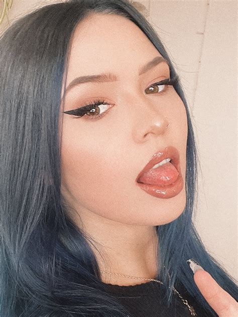 Adoreamba Leaks 🍌 [HD]