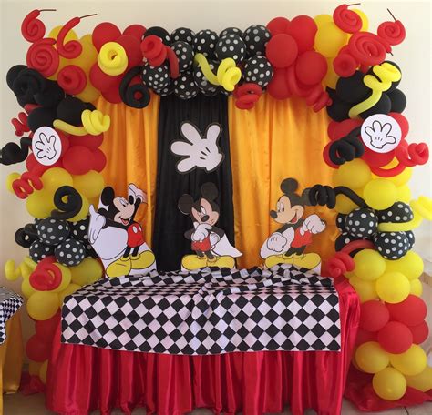 Adornos de mickey mouse. Feb 22, 2017 ... Decoración de Mickey Mouse 5 ideas para la Mesa · 12 Diys de Mickey & Minnie Mouse Bebe | 12 Ideas para Baby Shower · 3 Ideas para Decorar tu&nbs... 