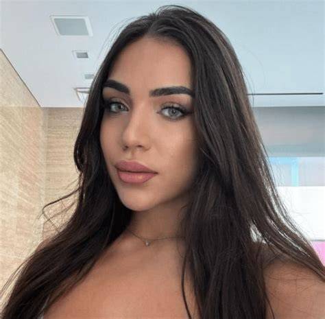 Adriana.olivarez2 Naked