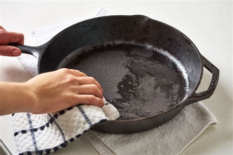 Advice Quiz: Are you taking good care of your cast-iron skillet?