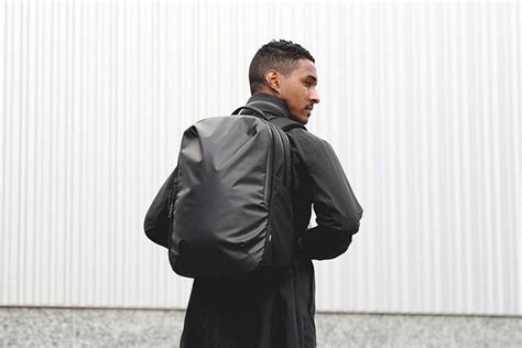 Aer sf. My review of the Aer SF Fir Pack 2 backpack and a mini tripReview after 2 weeks here: https://youtu.be/zng2LnlpyT0?t=899 