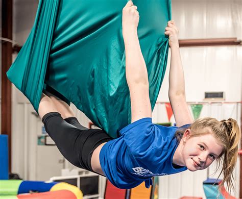 Aerial arts classes near me. This is an introductory skills class and is suitable for beginner students and anybody interested in trying out aerial arts. This class is capped at six students for adults 18+ and ages 13-17 with permission of the instructor. Thursdays at 6:00-6:50pm w/ Aviva . Member rates: $30 drop in . 5 class pass $125 