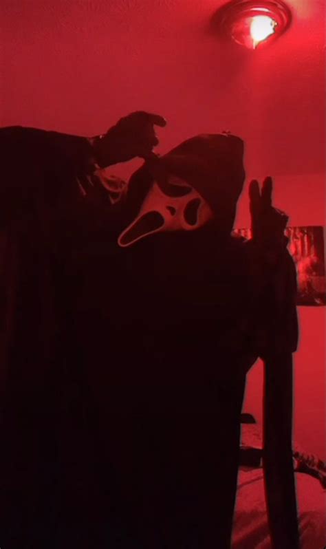 Aesthetic grunge ghostface pfp. Things To Know About Aesthetic grunge ghostface pfp. 