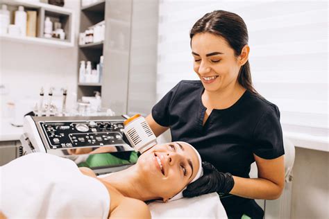 Aesthetician schools. Suite 6. Holland, MI 49424. Houghton Lake Institute of Cosmetology. 5921 W. Houghton Lake Drive. Houghton Lake, MI 48629. Main Street School of Cosmetology. 116 Main Street. Ishpeming, MI 49849. We've rated and reviewed esthetician schools in Michigan using our five-star rating system. 