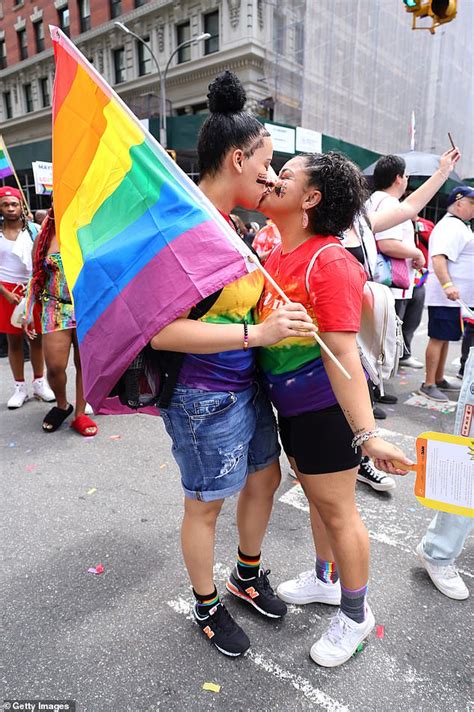 Aexi naked men. .  <a href=https://dev.getalpha.net/assets/images/bvsxcuh/index...