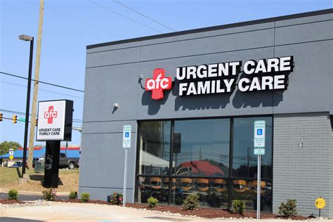 An urgent care center is often overlooked when people need immediate medical care. Many people don’t understand their purpose and instead rely on primary care doctors and emergency rooms for their medical needs..