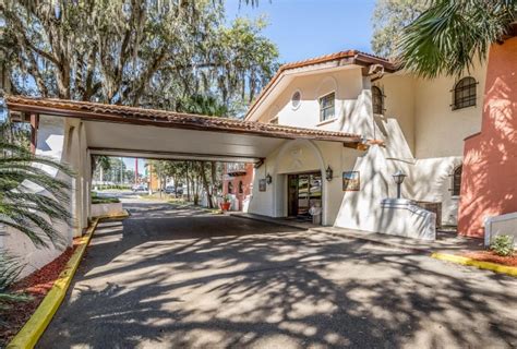 Affordable North Florida accommodations right off Interstate 10