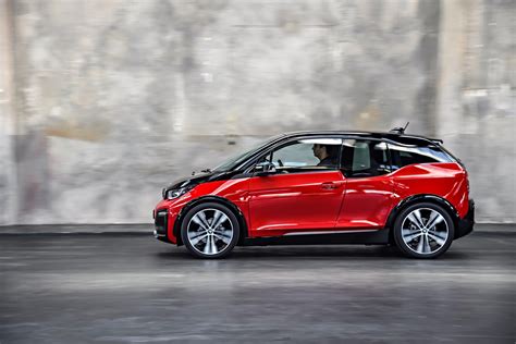 Affordable electric cars. But more expensive cars from Tesla and BYD dominated the top vehicles sold in the new energy vehicle category, which includes battery-powered and hybrid cars. Here’s the list of top 15 best ... 