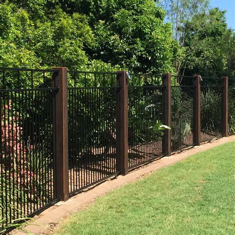 Affordable fencing. Design Your Fence With Lowe’s. A fence with gates is a great way to mark boundaries and add privacy on your property. At Lowe’s, we have everything you need for both … 