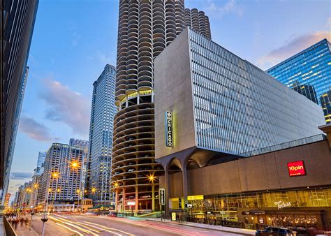 Affordable hotels in chicago. Most popular Selina Chicago $178 per night. Most popular #2 La Quinta Inn & Suites by Wyndham Chicago Downtown $118 per night. Best value Freehand Chicago $29 per night. Best value #2 Found Hotel Chicago River North $77 per night. 