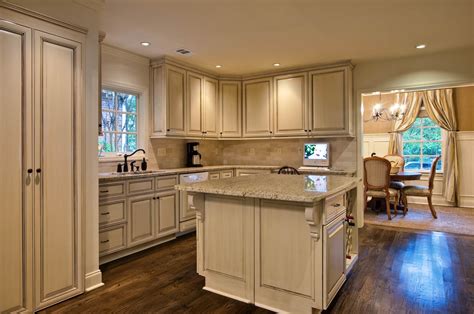 Affordable kitchen renovations. Aug 6, 2021 ... Everyone loves when they can dive into a Tampa kitchen remodeling project that can change the entire look and feel of an outdated kitchen. 