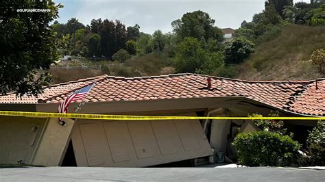 After Southern California landslide, at least 10 homes will slip into canyon, officials say