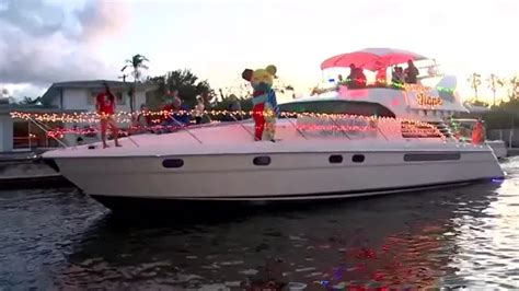 After Winterfest’s cancellation, Holtz Children’s Hospital and Shake-A-Leg Miami rally neighbors for Miami Shores boat parade