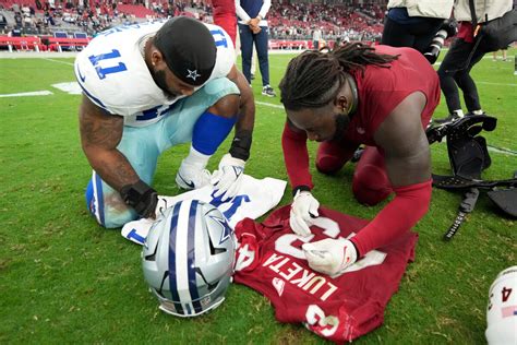 After a flat tire, Arizona Cardinals linebacker got to game with an assist from Phoenix family