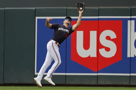 After clinching division, Twins turn attention towards playoffs