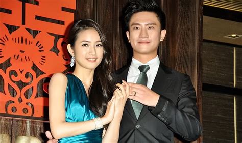 After the divorce si yichen.  In the same year, he participated in mult...