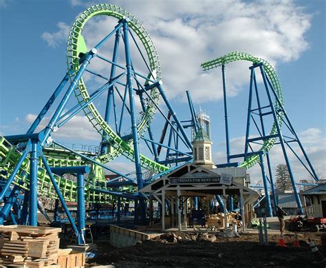 Six Flags New England in Agawam, Massachusetts is the premier thrill park in New England. This amusement park features 12 roller coasters, several notable n.... 