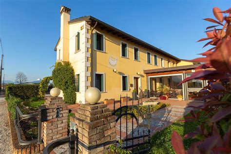 Agriturismo Ai Casoni (Italia Codognè) - Booking.com