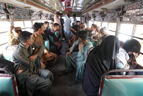 Aid agencies warn of chaotic and desperate scenes among Afghans returning from Pakistan
