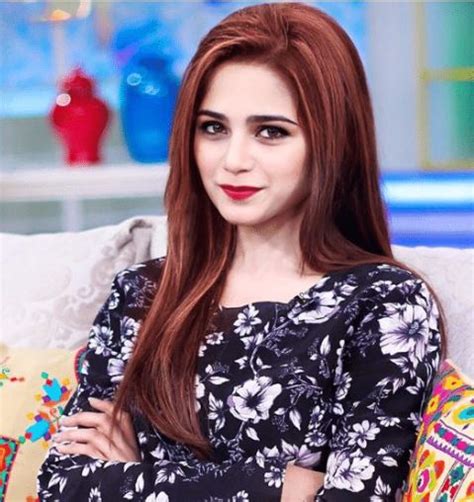 Aima Baig Biography &ndash; Cute Pakistani Singer & Model - Crayon