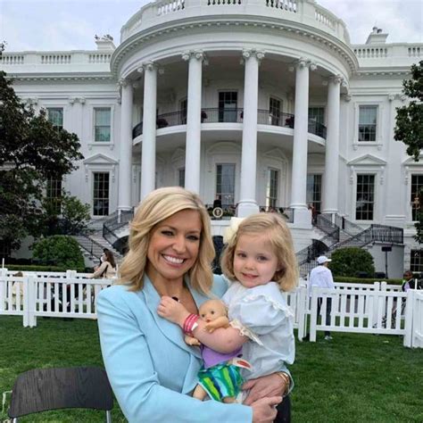 Ainsley earhardt long island house. According to Page Six, Earhardt was spotted near Hannity's home during lockdown after she rented a house in the Hamptons. 'Sean has a studio at his home, and Ainsley has been using his studio as ... 