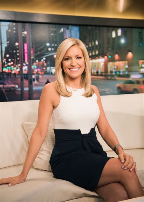 The following list contains Ainsley Earhardt height, w