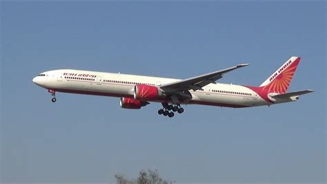  Looking to fly from the United States to New Delhi with Air India? 25% of our users found flights for the following prices or less: From Washington, D.C. Dulles Intl Airport $356 one-way, $885 round-trip; from Chicago O'Hare Intl Airport $383 one-way, $869 round-trip; from San Francisco $472 one-way, $1,079 round-trip. 