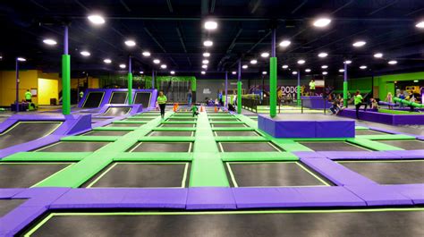 Turn on the adrenaline in ROCHESTER'S most unique and exhilarating atmosphere. AIR insanity indoor trampoline park will BE over 30.000 SQ FT of Family FUN with 15.000 SQ FT of adjoining floor to wall custom made trampolines. It will feature a number of unique programs focused on improving child health. Fitness and education. AS well AS. . 