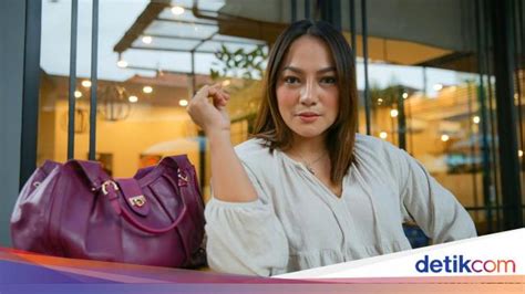 Air mata jenny cortez jatuh saat anaknya dihina sahabat gegara baju 【Jual baju bank mandiri model】