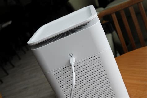 Air purifier for smell. 5. UV Light: UV air purifiers use ultraviolet light to kill bacteria and viruses, including smoke particles and odors. They are effective at removing smoke from the air, but they are not effective at removing odors. In conclusion, the best type of air purifier for getting rid of smoke smell depends on your specific needs. 