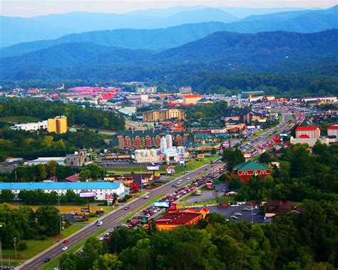 Here is an ultimate guide to visiting Pigeon Forge, TN, a family-friendly town in the Smoky Mountains with great attractions, food, and fun. ... drool-worthy dining, or just quality family time ...
