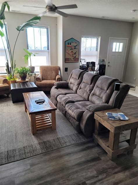 Find and book unique accommodations on Airbnb Search Top-rated vacation rentals in Ankeny Guests agree: these stays are highly rated for location, cleanliness, and more. Superhost Apartment in Ankeny Spacious Private Apartment Roomy walkout basement apartment with a private entrance!. 