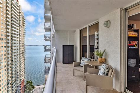 This condo is conveniently located in Brickell - an upscale Miami neighborhood. It was luxuriously furnished and decorated in a modern, minimalist, .... 