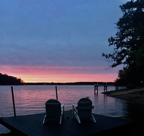 Airbnb lake murray sc. Cabin in Lexington County 4.81 out of 5 average rating, 139 reviews 4.81 (139). Unique Lake Murray Cabin With a Gorgeous View 