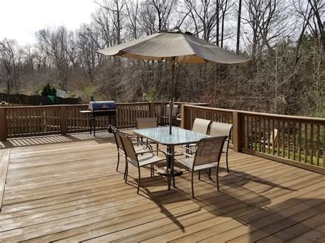 Airbnb monroe nc. Destinations to explore. May 13, 2024 - Fully furnished rentals that include a kitchen and wifi, so you can settle in and live comfortably for a month or longer in Monroe City, MO. Book today! 