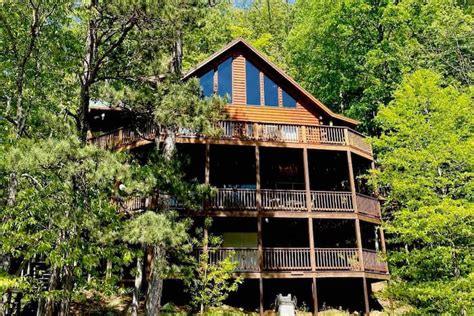 May 15, 2024 - Entire cabin for $189. Newly renovated with modern touches and a rustic aesthetic, Misty Mountain is a cozy mountain home in the southern Smoky Mountains of Murphy, North.... 