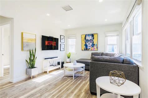 2. Modern, High End Apt - Hudson Yards, Penn Station, and MSG. Number of Guests: 4. Ideal For: Families or Couples. Price Range: $$. This Airbnb near Madison Square Garden is nicely renovated and provides its guests an open space concept for the kitchen area and living room, plus one bedroom, and one bathroom.. 
