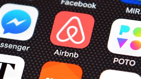 Airbnb offering full refunds to guests with Maui bookings