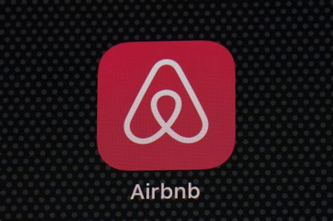 Airbnb posts $117 million profit, but 2Q outlook disappoints