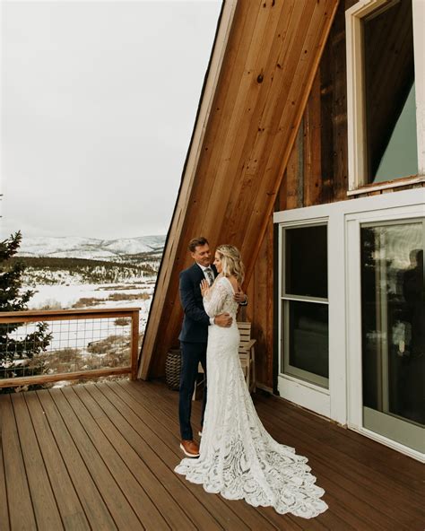 Airbnb wedding. Gathering Oaks Retreat can host your special event for weddings, retreats or reunions. This listing is just the 5 bedroom Gathering House, sleeping 14. We rent ... 