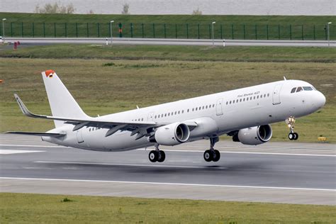 The Airbus A321neo is the longest-fuselage member of Airbus' best-selling, single-aisle A320 Family, measuring 44.51 metres in length. Boasting a 35.80-metre wing span, the aircraft stands 11.76 metres high and stretches 3.95 metres in width. With a 34.44-metre-long cabin, the A321neo offers the highest capacity among other variants in the ...