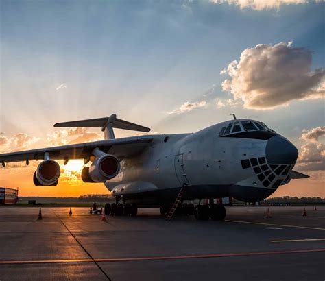 Aircraft Systems Used During Rapid Decompression