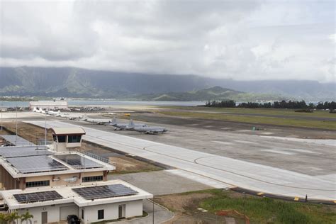 Aircraft overshot Marine Corps runway in Kaneohe Bay