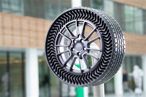 Airless Tyres docx