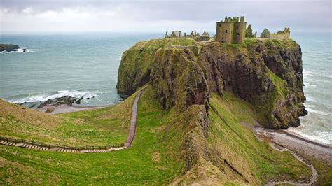 Find American Airlines flights to Scotland and book your trip! Enjoy our travel experiences and fly in style!.